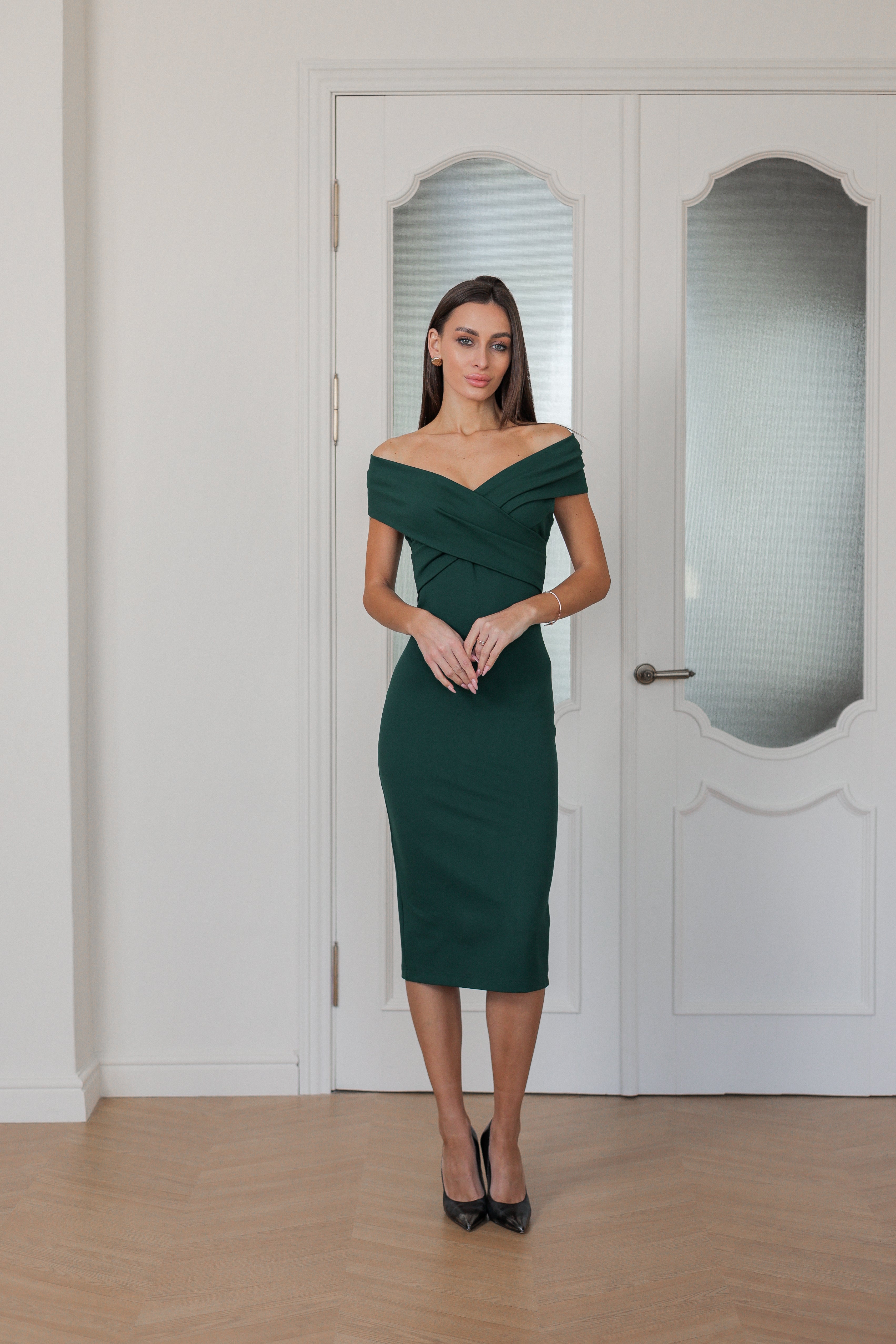 ADELINA | Elegantes Off-Shoulder Kleid – Rubinrot