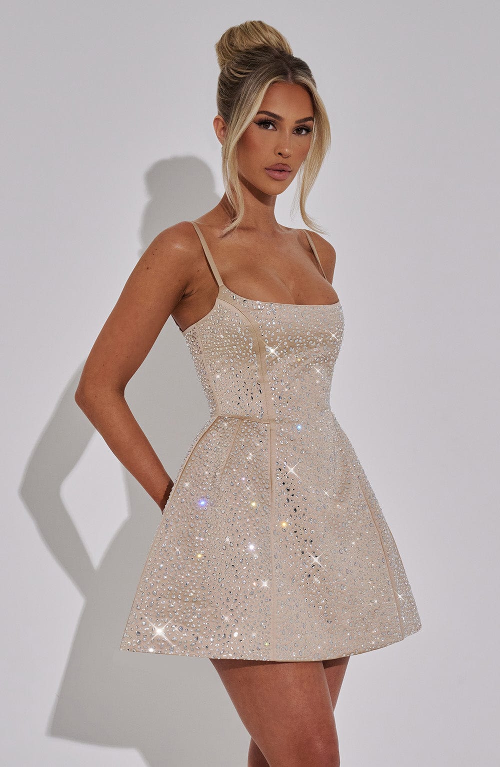 CAMILLA | Elegantes Tweed Mini Kleid – Blush