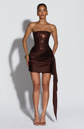 SORAYA | Elegantes Mini Kleid mit Strass-Details – Pflaumenbraun
