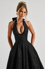 CELESTE | Elegantes Midi Kleid mit Halterneck – Schwarz