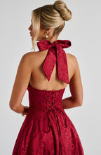 CELESTE | Elegantes Midi Kleid mit floraler Jacquard-Struktur – Rot