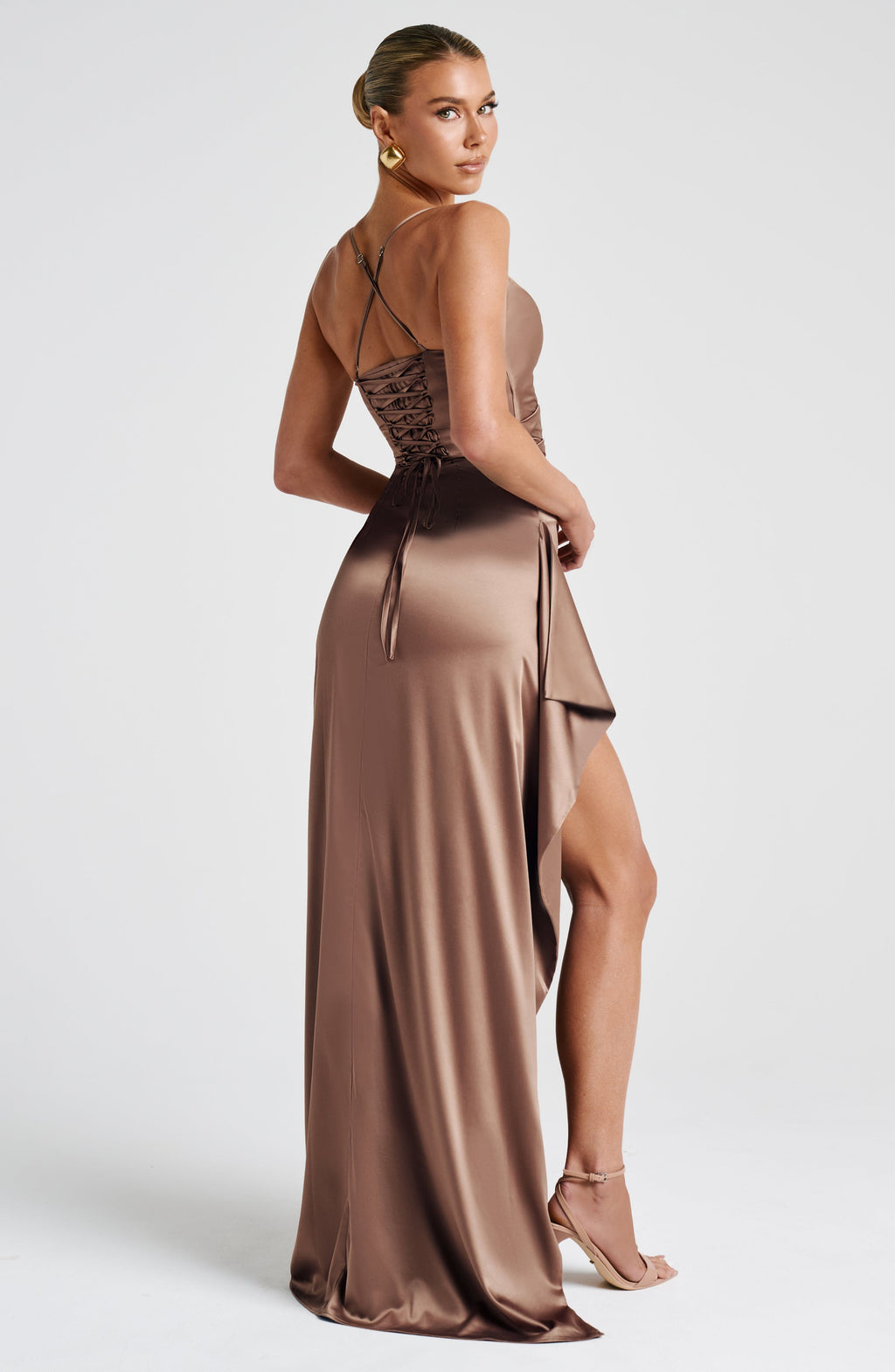 VIVIENNE | Elegantes Satin-Maxikleid – Pflaumenbraun