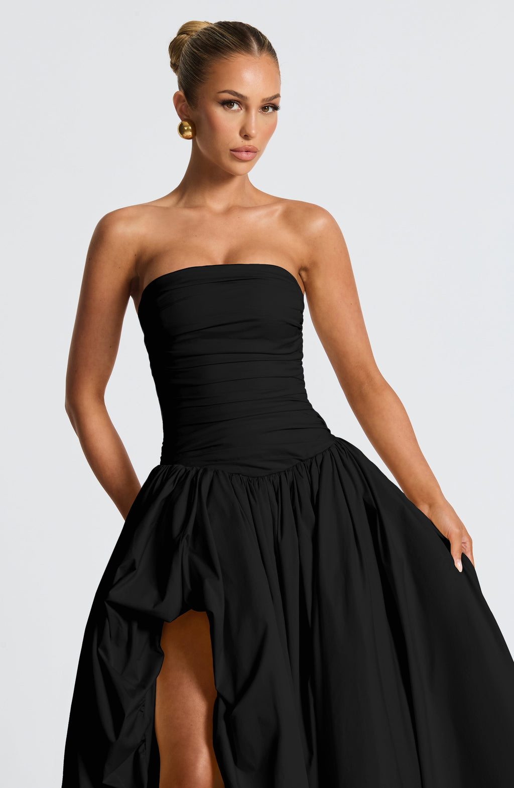 ÉLOÏSE | Elegantes Maxi Kleid mit Puffrock – Schwarz
