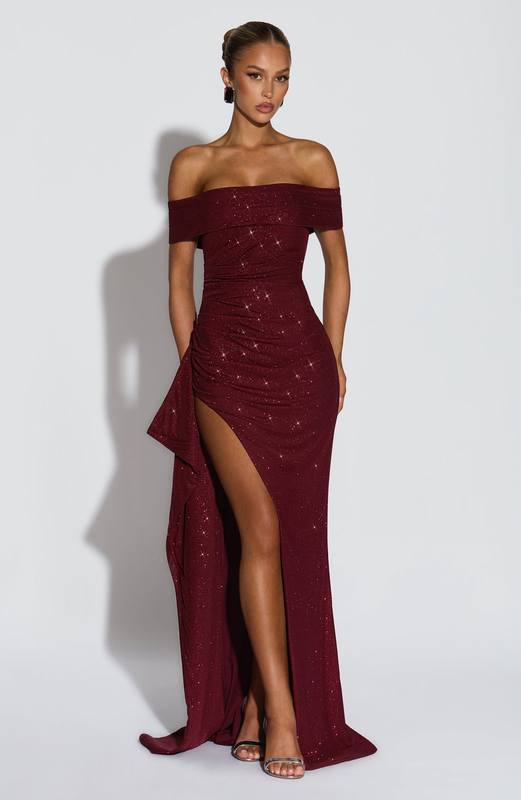 AURÉLIE | Elegantes Glitzer-Maxikleid – Wine Sparkle