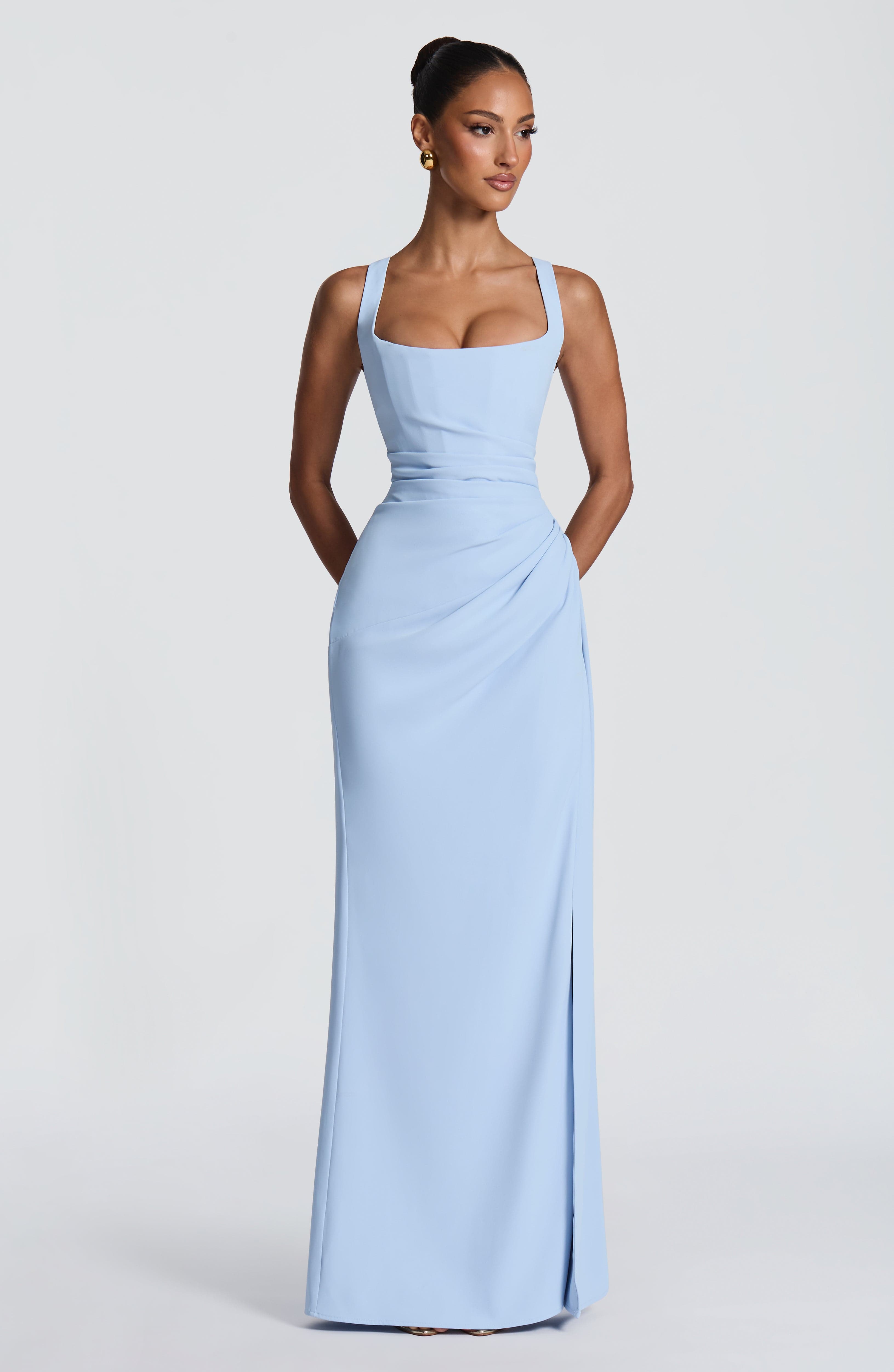 NAËLLE | Elegantes Maxi Kleid mit Wickelrock – Gletscherblau