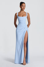NAËLLE | Elegantes Maxi Kleid mit Wickelrock – Gletscherblau