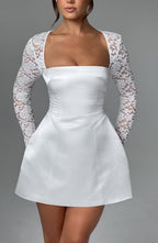LILIANA | Elegantes Satin Mini Kleid mit Spitzenärmeln – Ivory