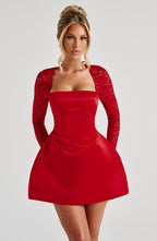 LILIANA | Elegantes Satin Mini Kleid mit Spitzenärmeln – Rot