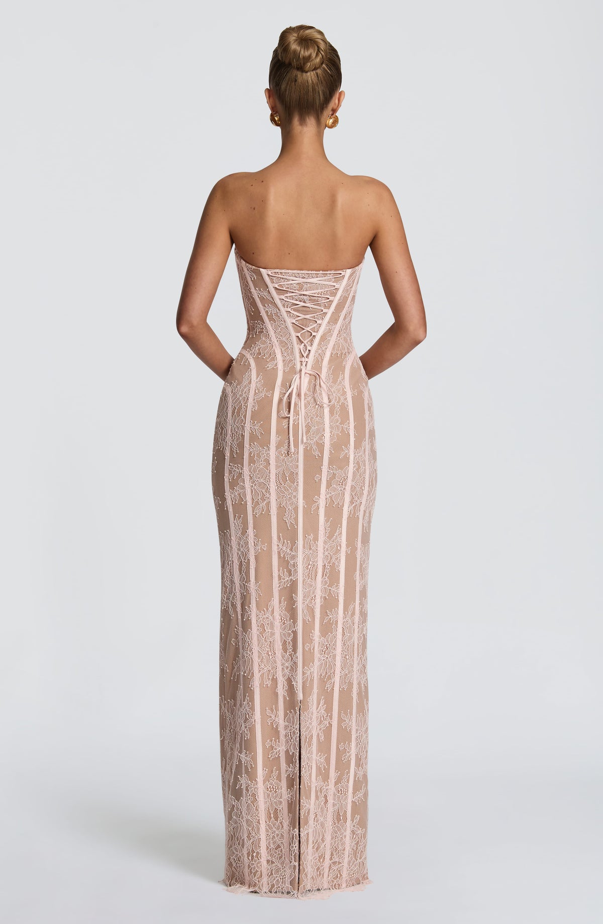 ANASTASIA | Elegantes Spitzen-Maxikleid – Blush
