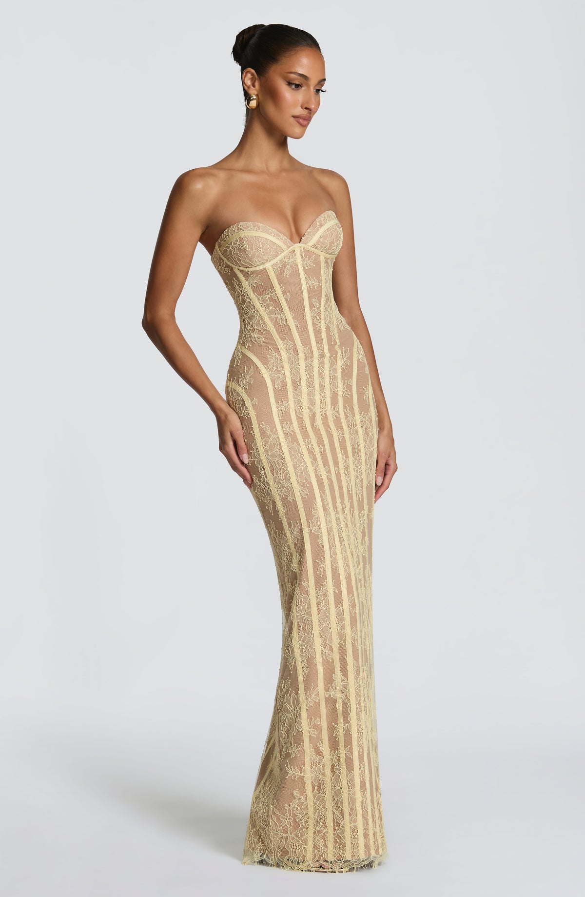 AURELIA | Elegantes Spitzen-Maxikleid – Lemon